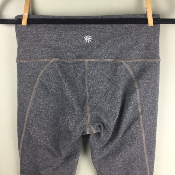 Athleta Salutation Capri Heather Gray Yoga Leggings Size Small - Picture 5 of 8
